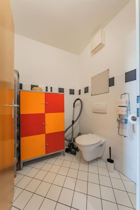 Spektakulaeres Apartment ✩ 7. Stock ✩ Kostenlose Parkgarage Vienna Esterno foto